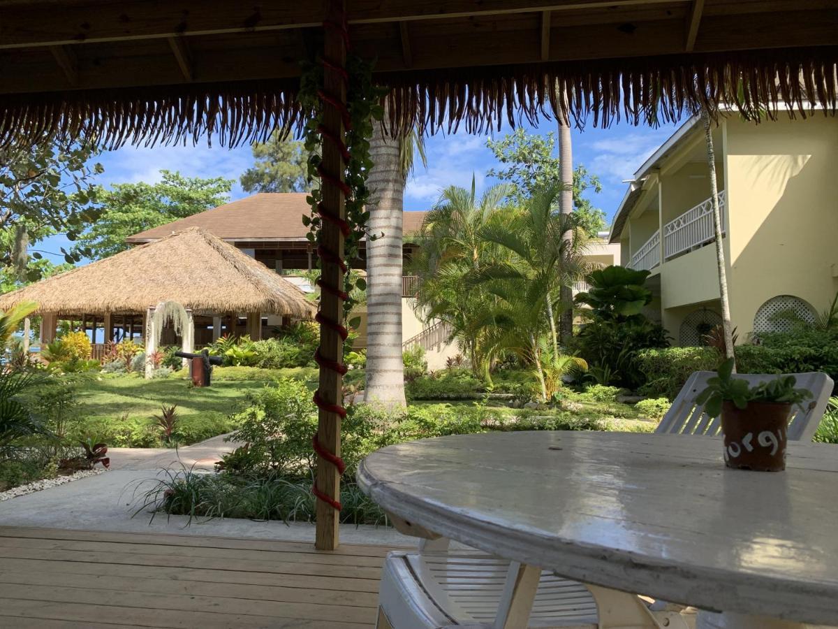 King Suite At Oceanview Resort In Jamaica - Enjoy 7 Miles Of White Sand Beach! Negril Dış mekan fotoğraf
